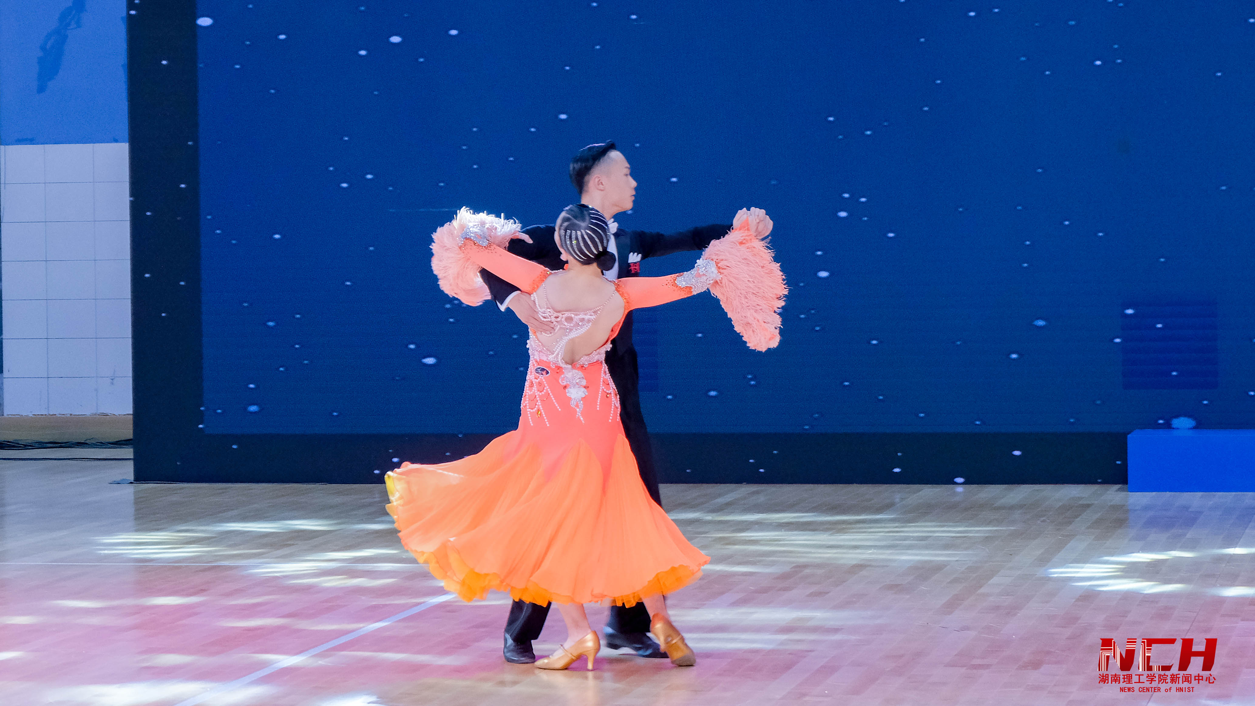 四川省第二十六届体育舞蹈（国标舞）锦标赛在眉山举行_国家体育总局